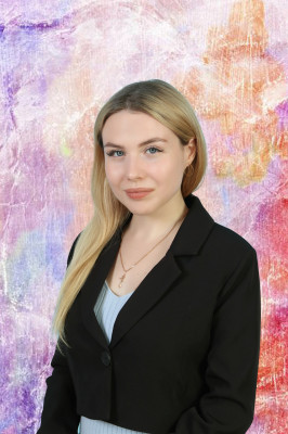Максимова Ксения Евгеньевна Максимова Ксения Евгеньевна